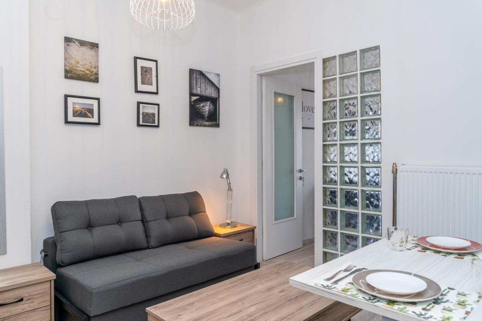 סלוניקי Kosmos Service Apartment Near Turkish Consulat And Saint Dimitrious Church With Additional Cost Parking מראה חיצוני תמונה